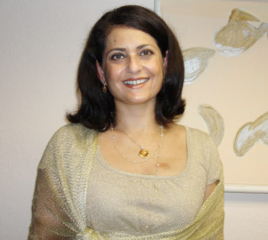 Head-and-shoulders photo of Dalia Al-Othman, patient advocate and the Founder of Health Care Navigators, LLC
